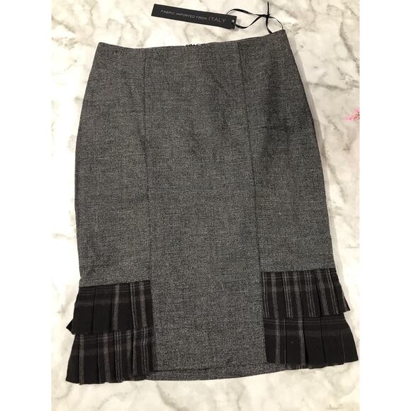 Bebe Fitted Pleated Skirt Charcoal Gray FAUX BELT PENCIL FABRIC MADE ITALY 2 - Picture 2 of 4